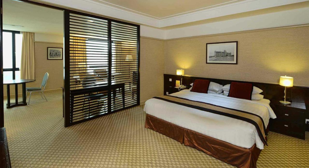 Pacific Regency Hotel Suites Kuala Lumpur Room photo